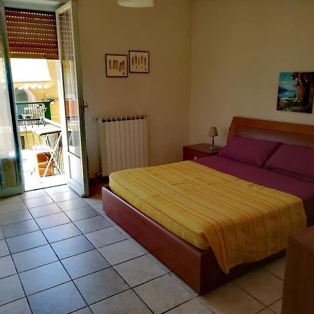 Ferienwohnung Casa Cecilia - 5 Terre A 100 Mt Da Stazione Spezia La Spezia Exterior foto