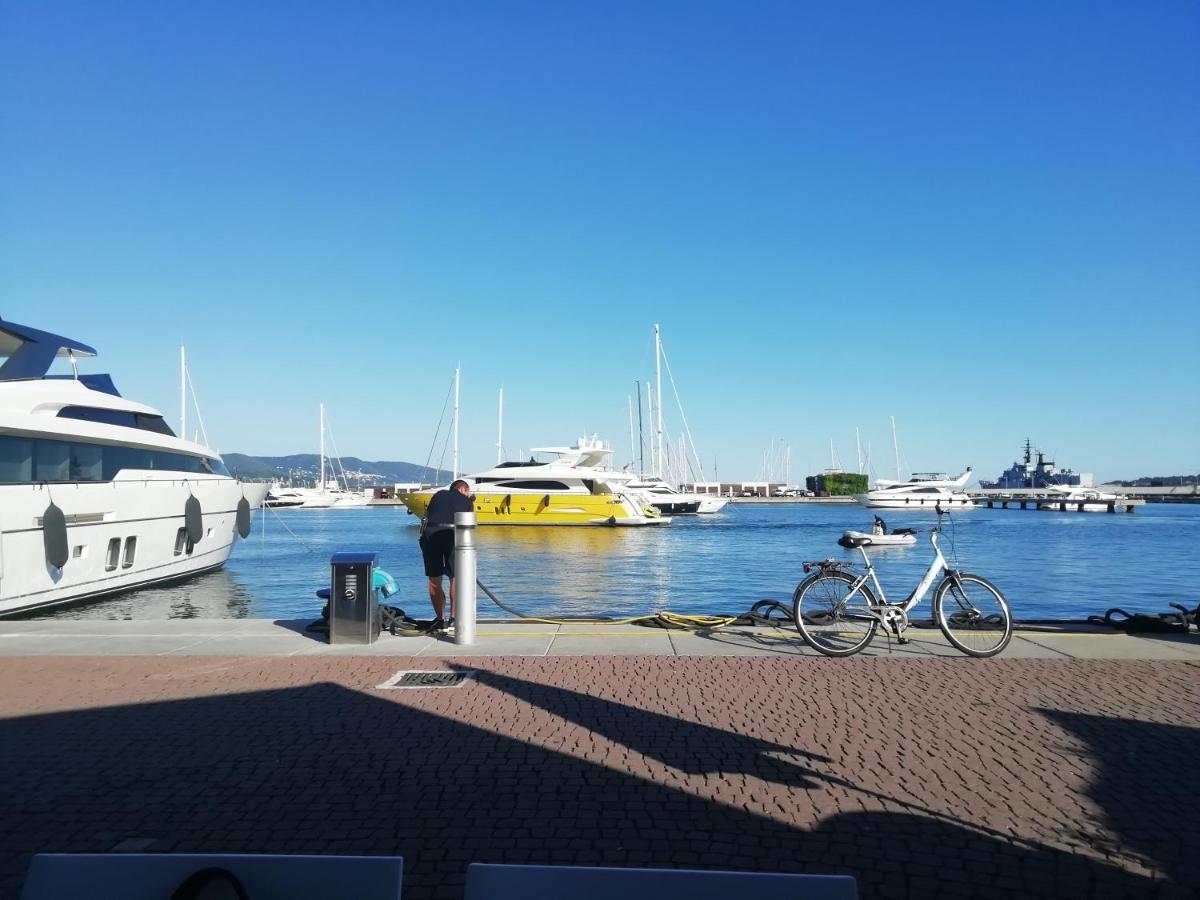Ferienwohnung Casa Cecilia - 5 Terre A 100 Mt Da Stazione Spezia La Spezia Exterior foto